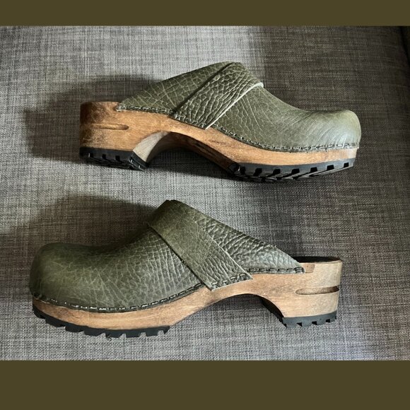 Sanita leather and wood clogs olive green *like new - Picture 2 of 7